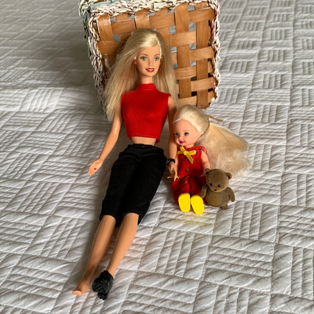 Barbie and Kelly